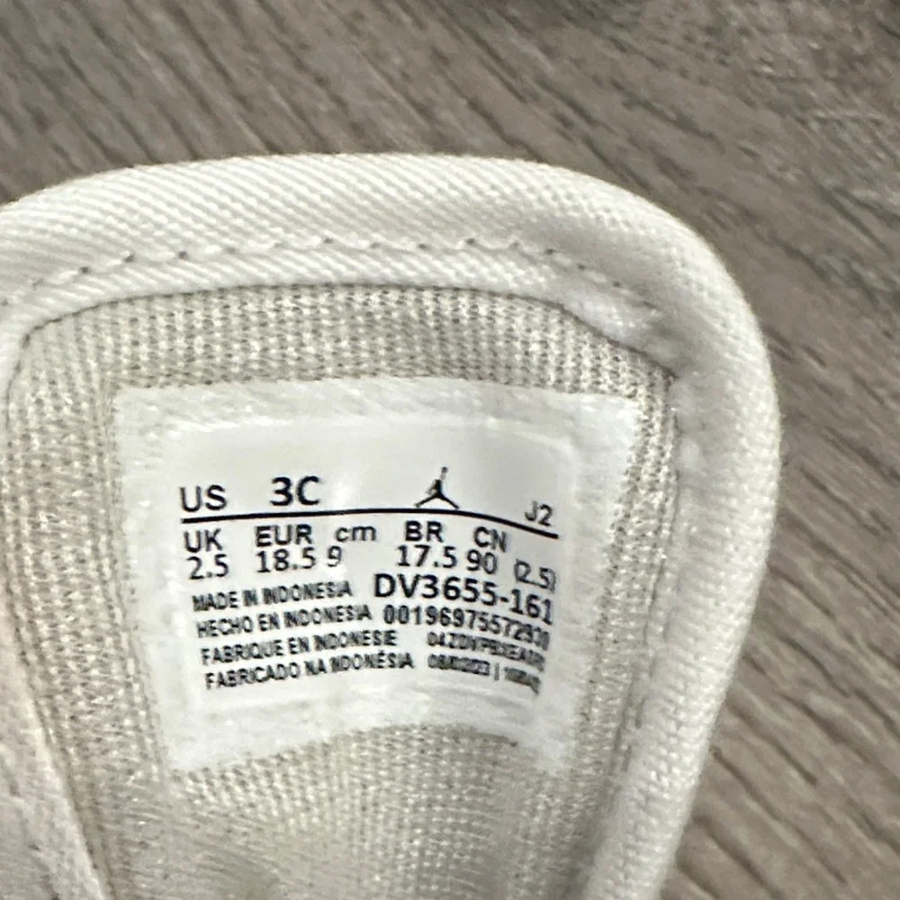 Nike Baby Jordan ‘85 White and Red Sneakers